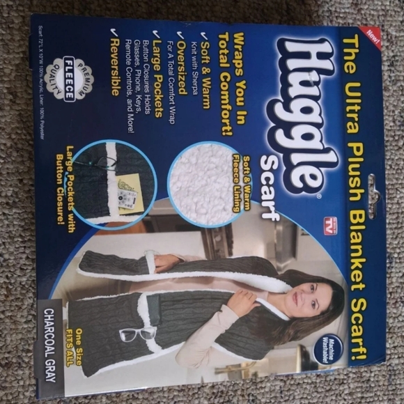 🎁Huggle blanket scarf fashion - Picture 3 of 3